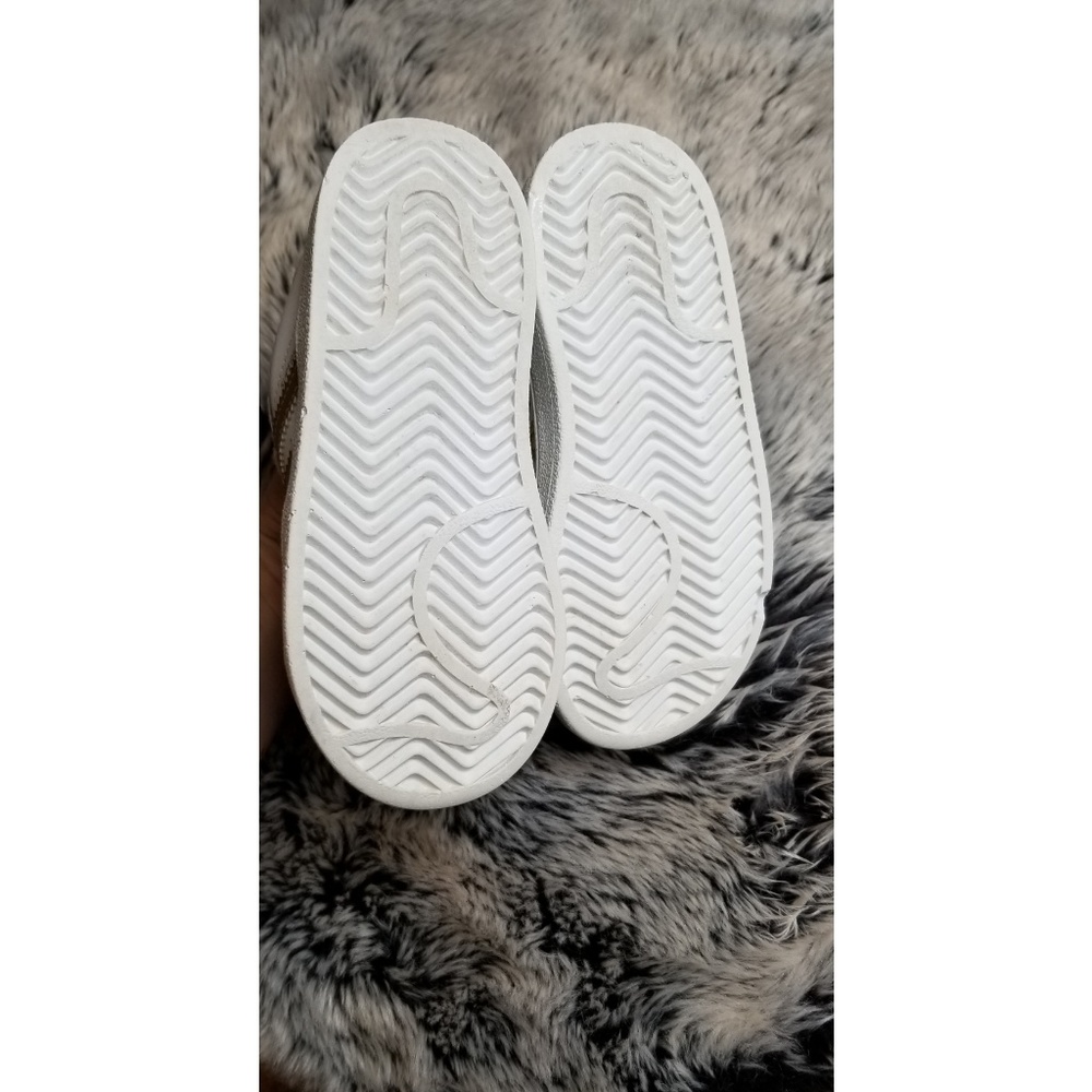 👟👟 SOLD - Picture 4 of 5